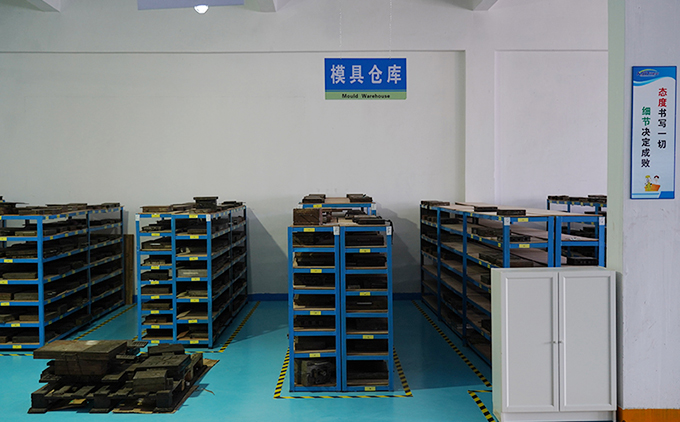 導(dǎo)電硅膠制品是什么？有什么作用？